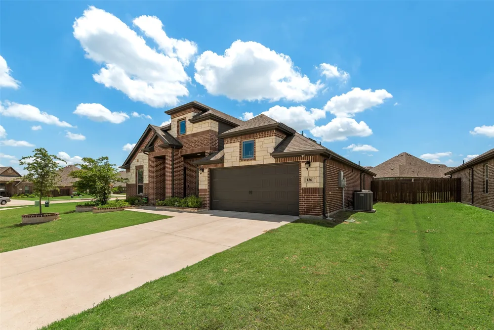 136 Aucuba Lane Waxahachie, TX 75165