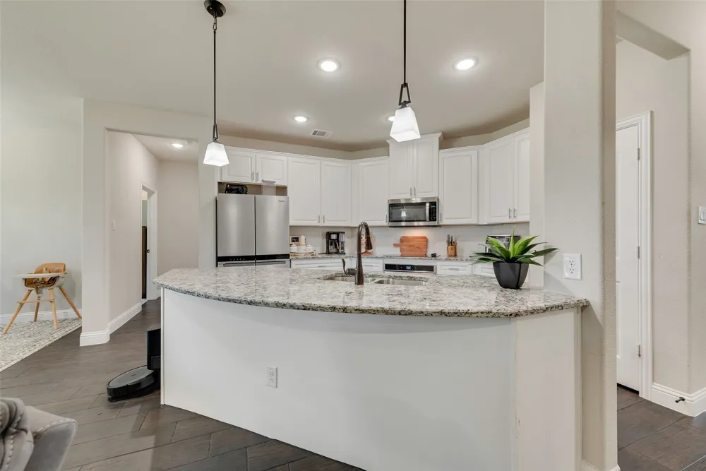 136 Aucuba Lane Waxahachie, TX 75165