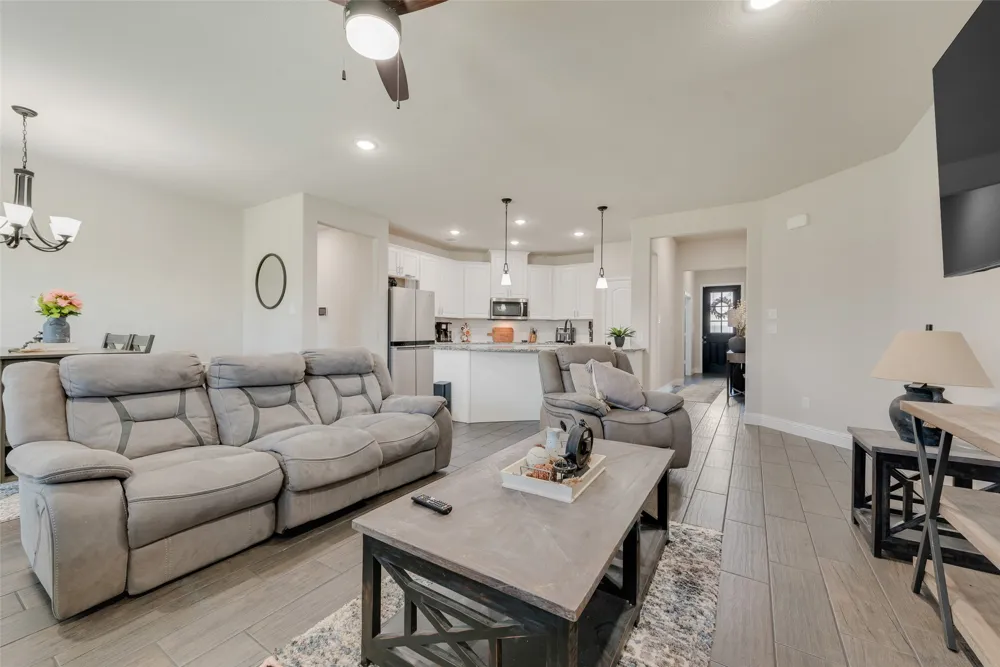 136 Aucuba Lane Waxahachie, TX 75165