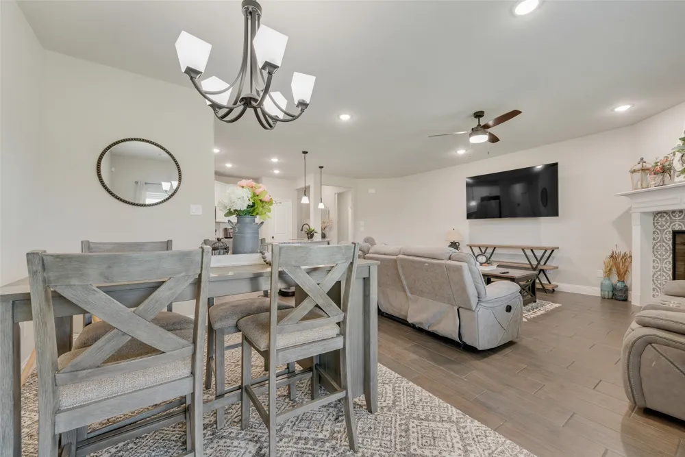 136 Aucuba Lane Waxahachie, TX 75165