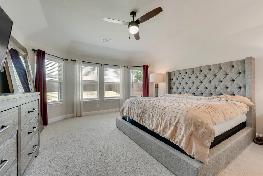 136 Aucuba Lane Waxahachie, TX 75165