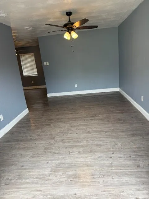 14206 Cimarron Drive Balch Springs, TX 75180