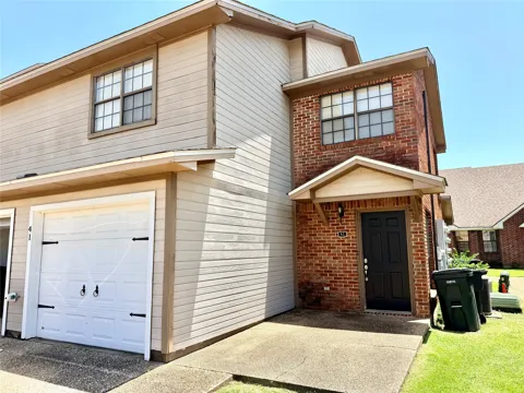 41 Meadow Creek Drive
