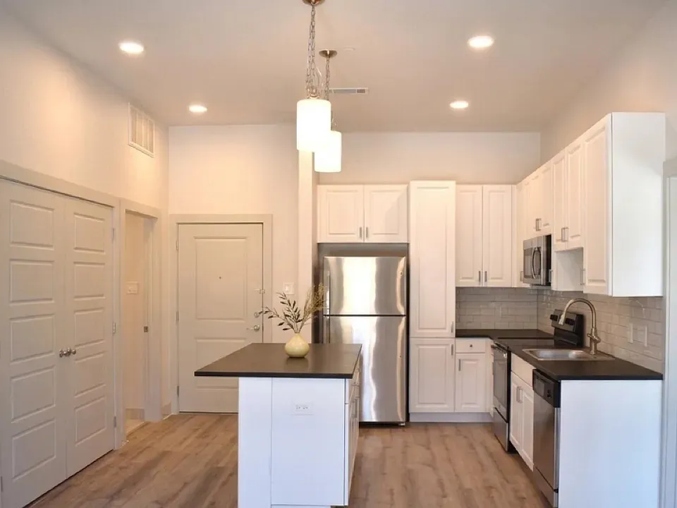1514 E 15th Street #21 Plano, TX 75074