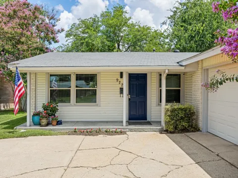 922 Forreston Drive