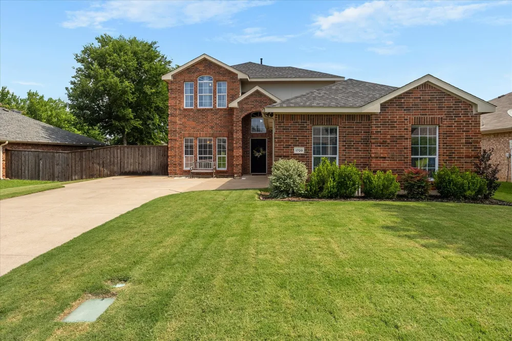 1709 Rushing Way Wylie, TX 75098