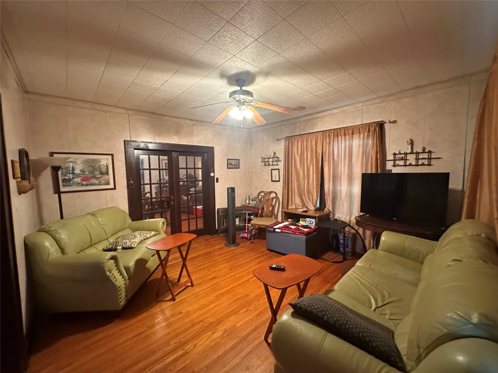 136 Kollman Road Mexia, TX 76667