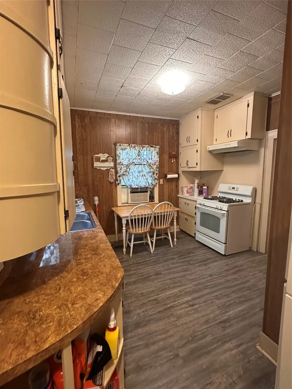 136 Kollman Road Mexia, TX 76667