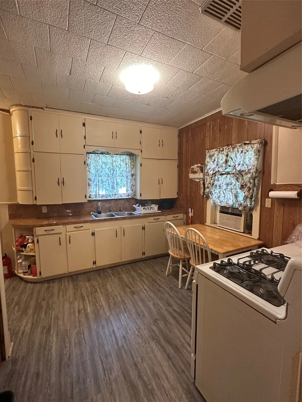 136 Kollman Road Mexia, TX 76667