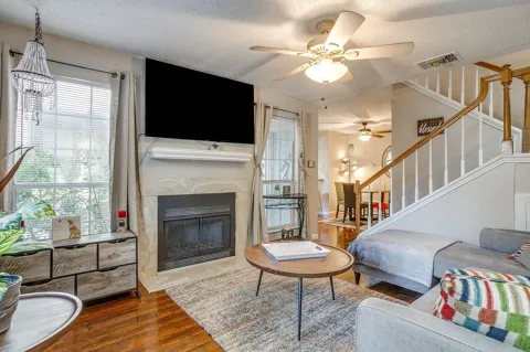 1430 Meadowood Village Drive
