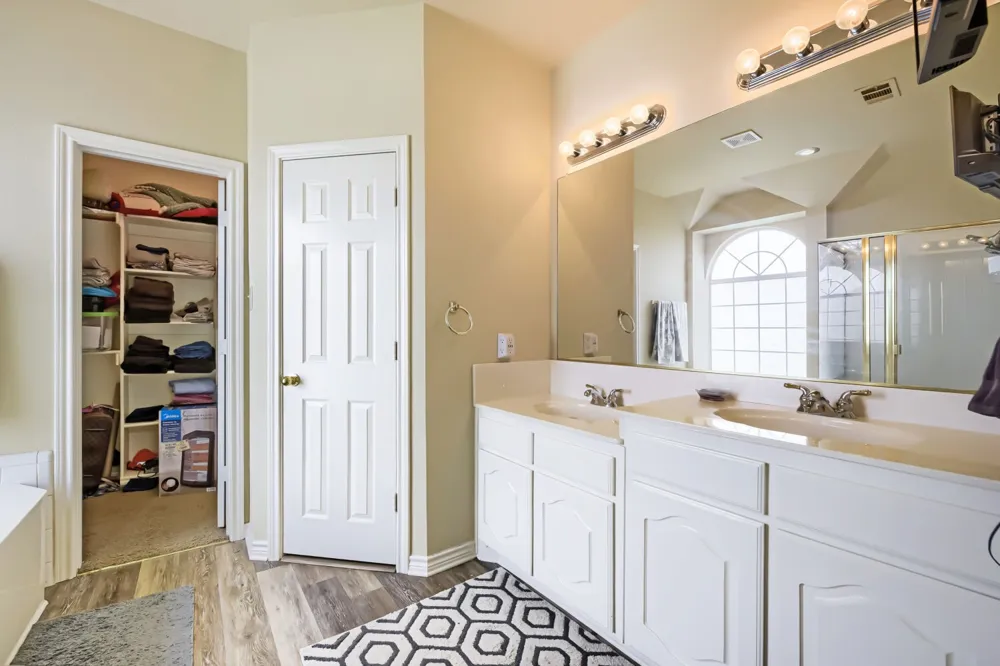 5016 Coral Creek Drive Fort Worth, TX 76135