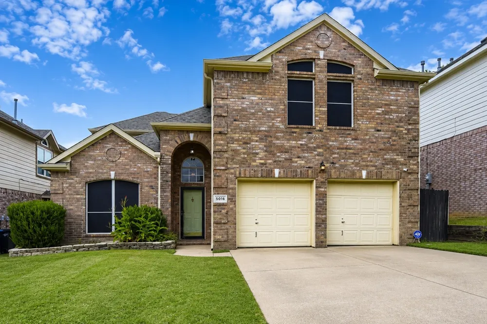 5016 Coral Creek Drive Fort Worth, TX 76135