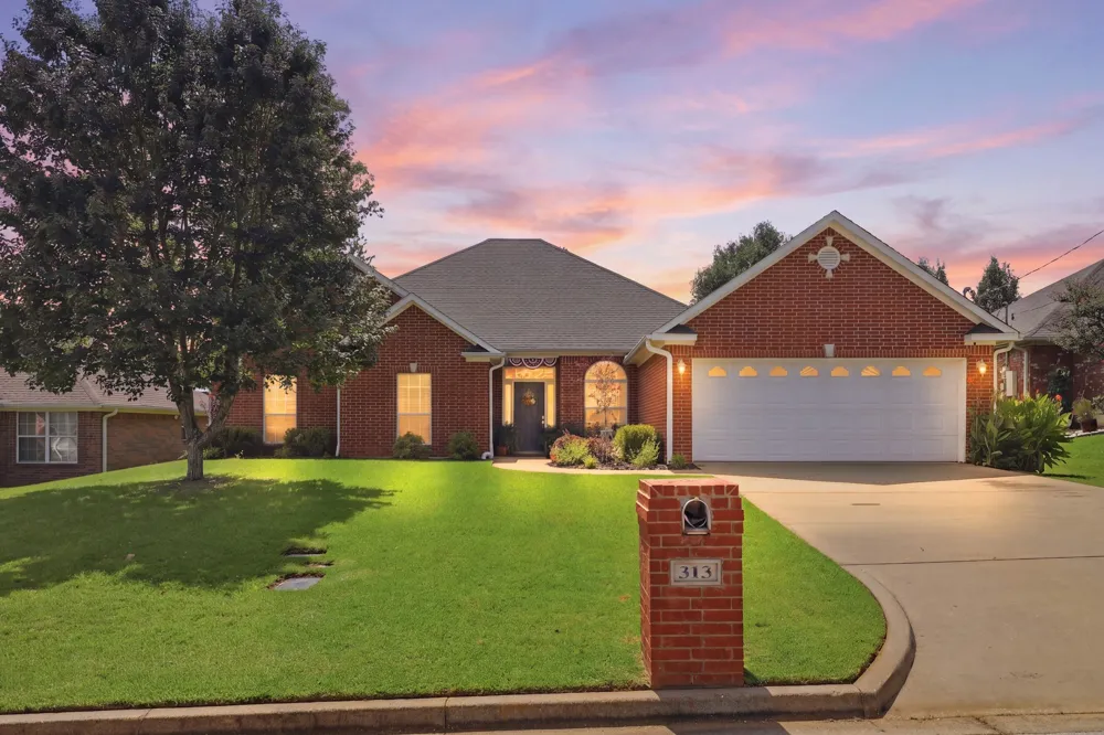 313 Ithaca Drive Longview, TX 75604