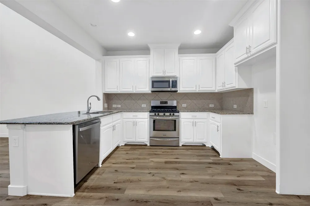 736 S Greenville Avenue Richardson, TX 75081