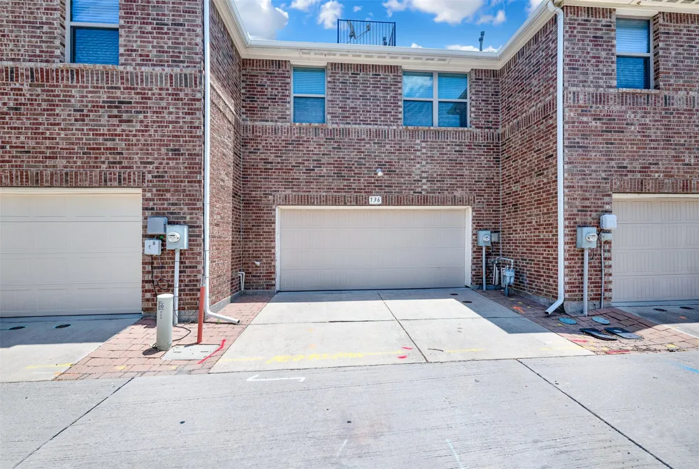 736 S Greenville Avenue Richardson, TX 75081
