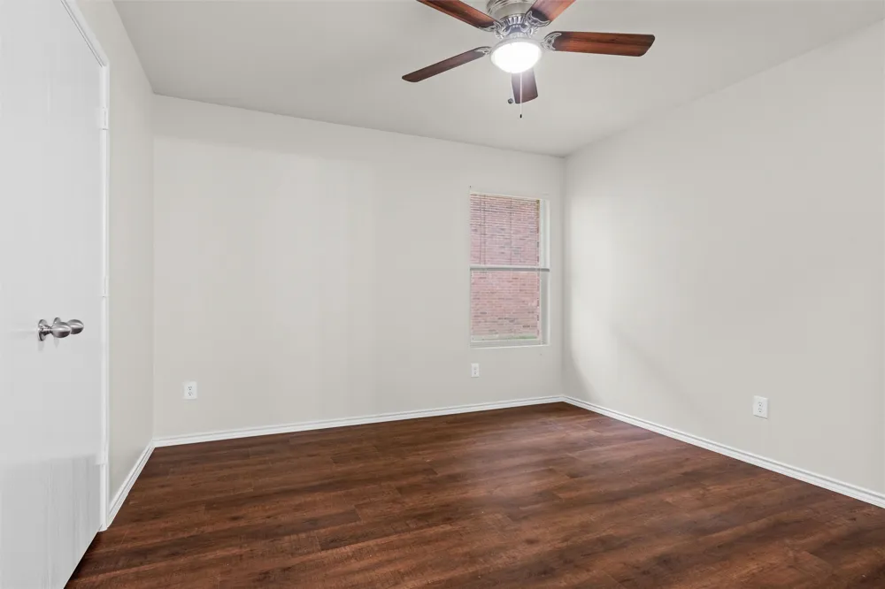 8421 River Bluffs Drive Arlington, TX 76002