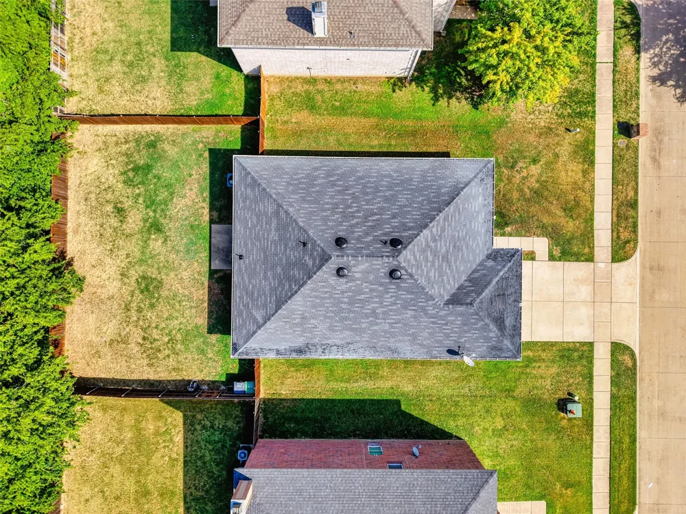 8421 River Bluffs Drive Arlington, TX 76002