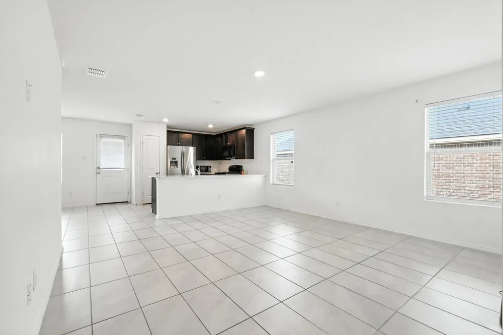 1653 Bluff View Drive Hutchins, TX 75141