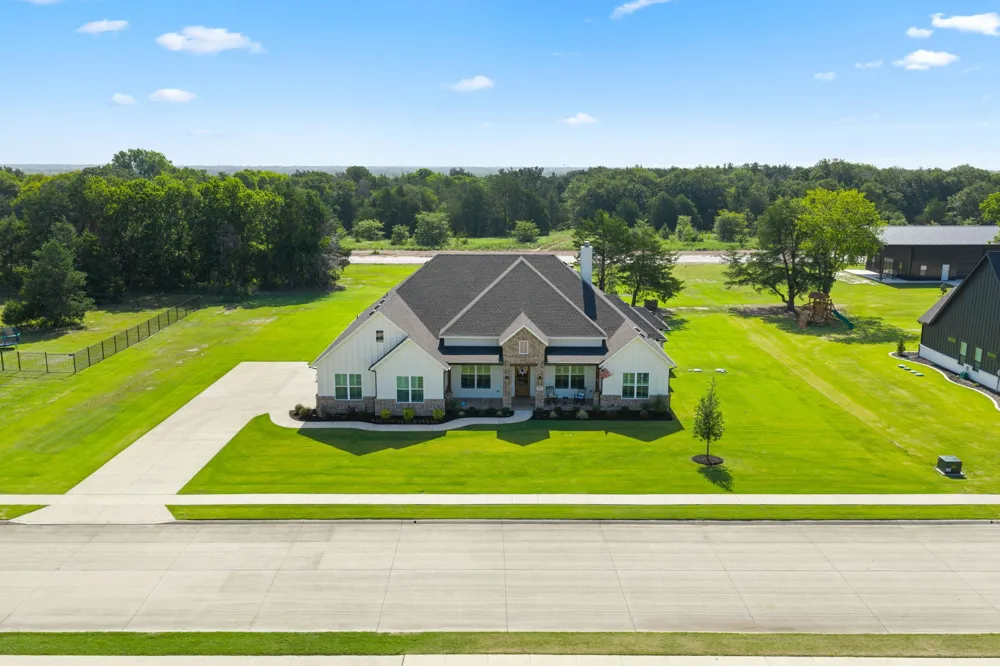3759 Evergreen Lane Caddo Mills, TX 75135