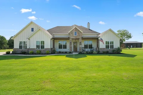 3759 Evergreen Lane