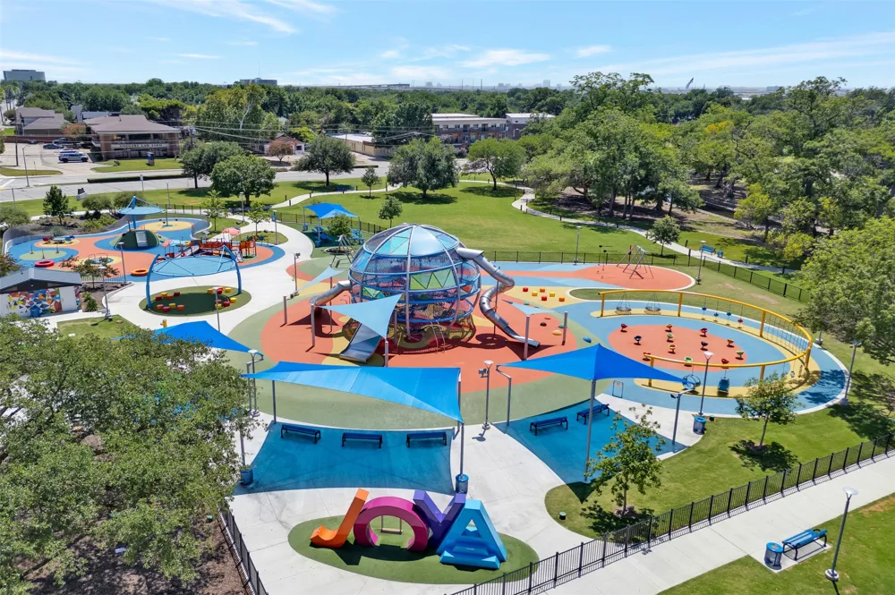 2632 Wicker Avenue Farmers Branch, TX 75234