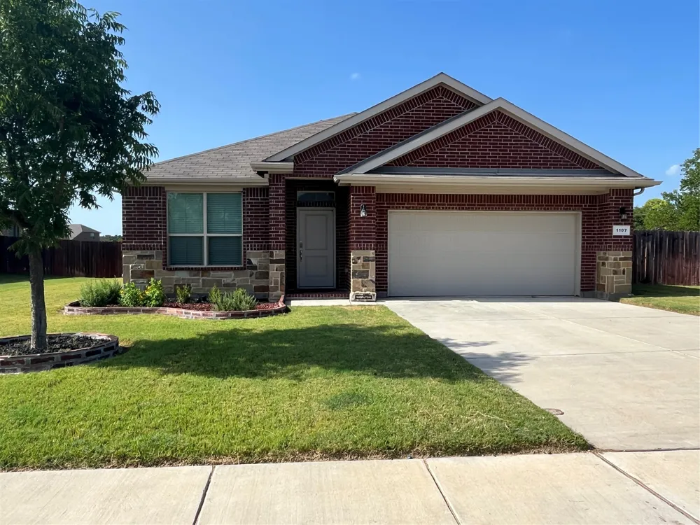 1107 Admiral Drive Azle, TX 76020