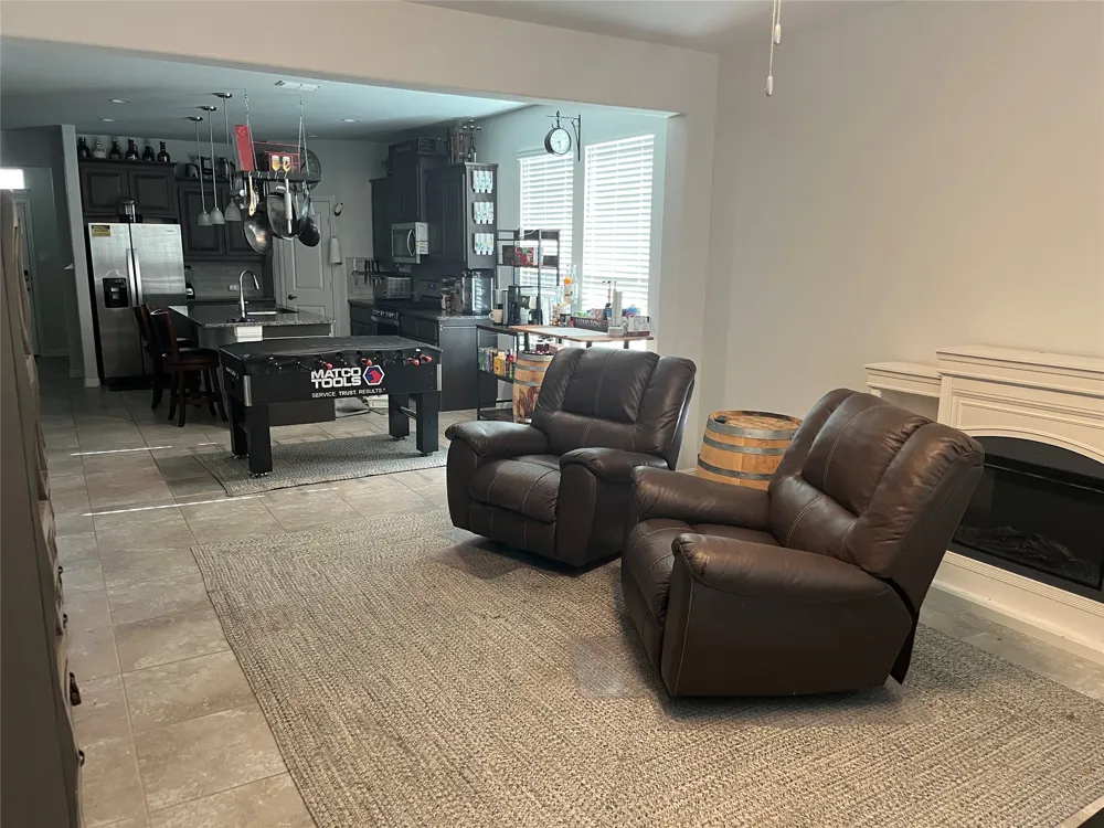 1107 Admiral Drive Azle, TX 76020