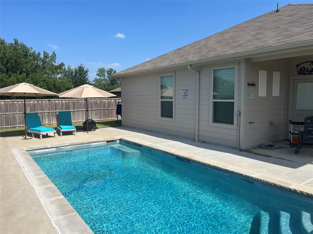 1107 Admiral Drive Azle, TX 76020