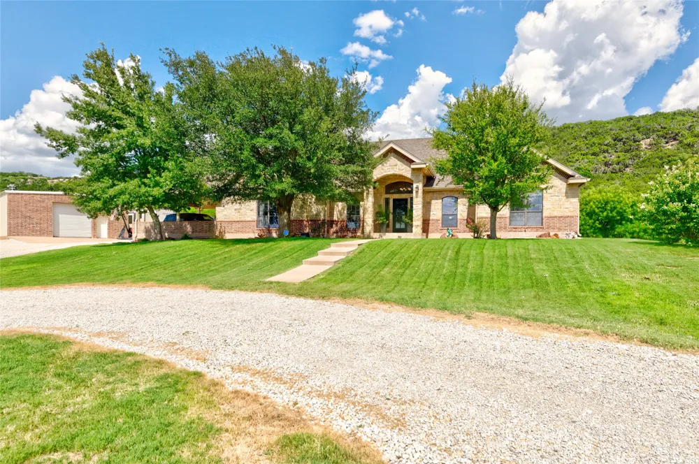 2457 US Highway 83 84 Tuscola, TX 79562