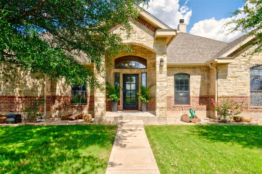 2457 US Highway 83 84 Tuscola, TX 79562