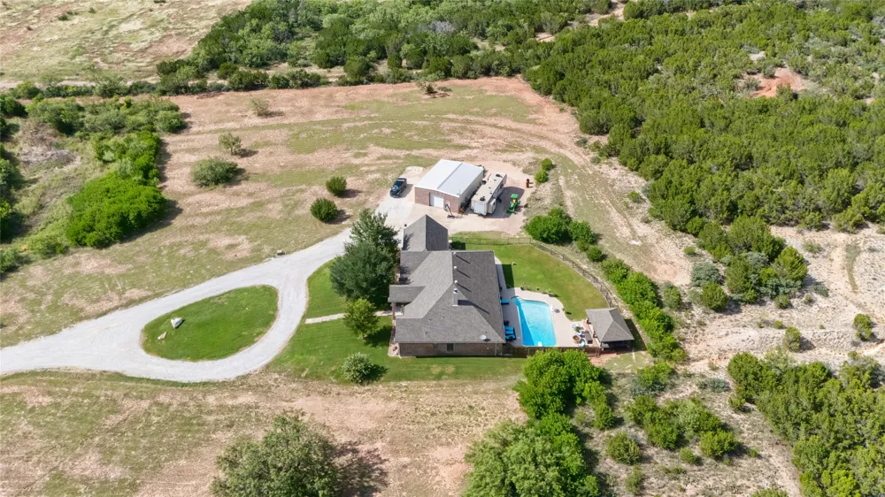 2457 US Highway 83 84 Tuscola, TX 79562