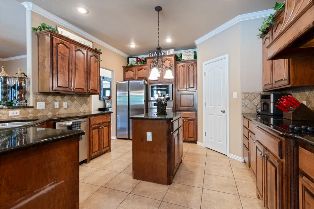 2457 US Highway 83 84 Tuscola, TX 79562