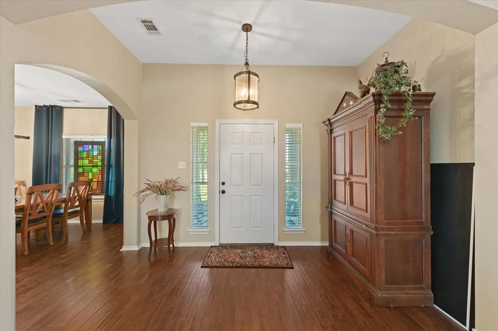 112 Springfield Lane Red Oak, TX 75165