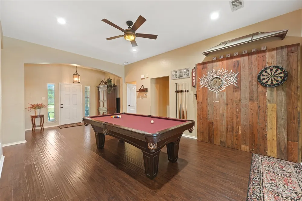112 Springfield Lane Red Oak, TX 75165