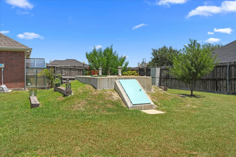 112 Springfield Lane Red Oak, TX 75165