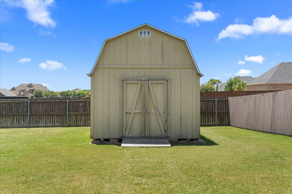 112 Springfield Lane Red Oak, TX 75165