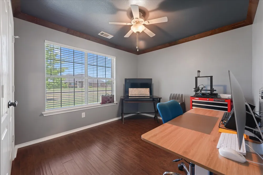 112 Springfield Lane Red Oak, TX 75165