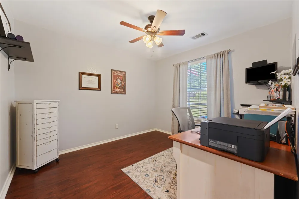 112 Springfield Lane Red Oak, TX 75165