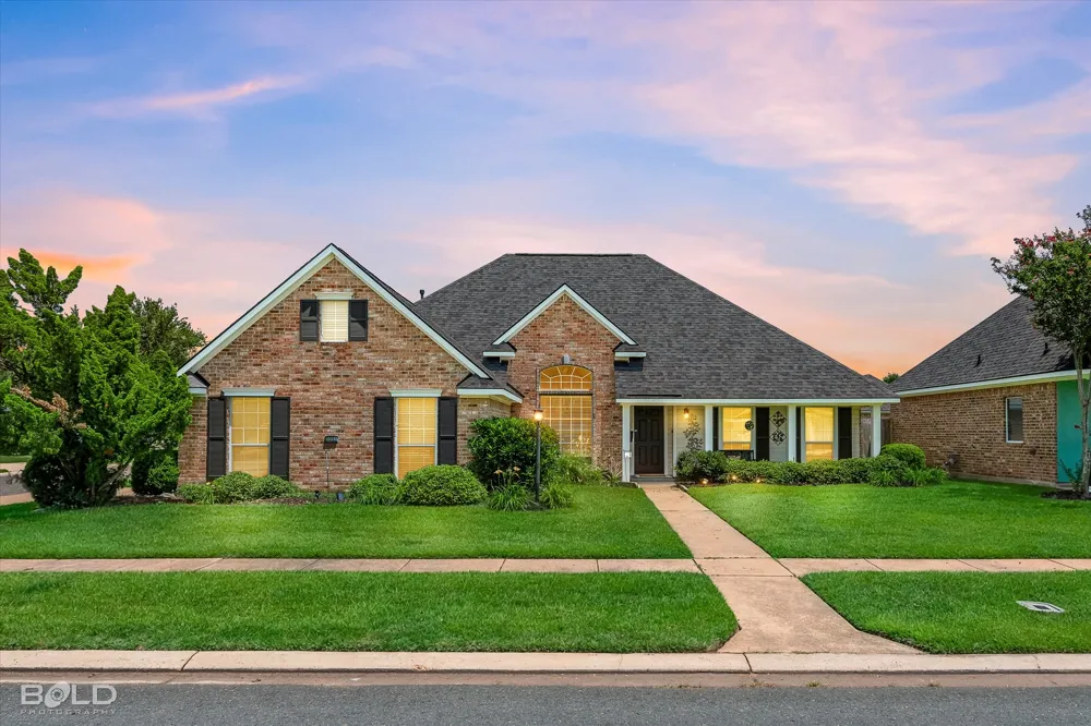 3301 Colonial Drive Bossier City, LA 71111