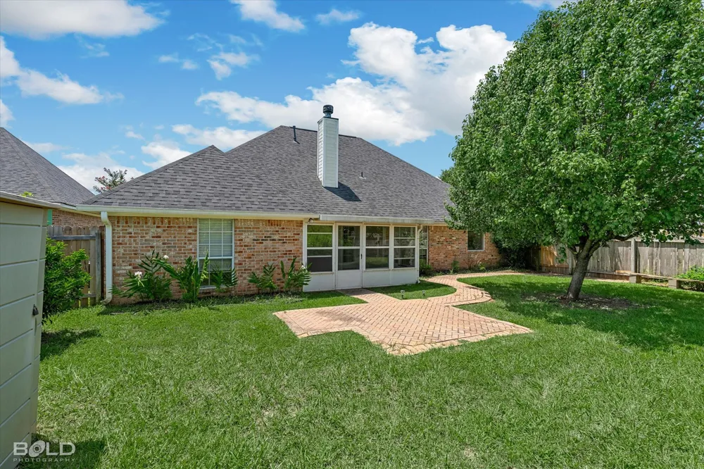 3301 Colonial Drive Bossier City, LA 71111