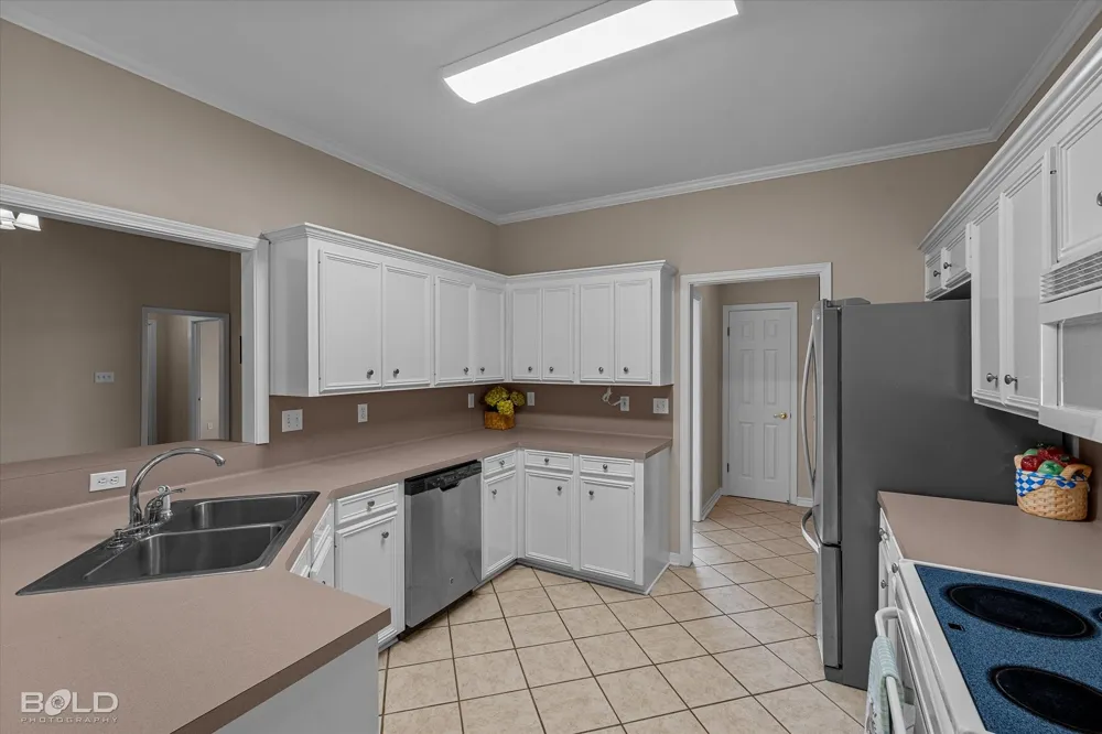 3301 Colonial Drive Bossier City, LA 71111