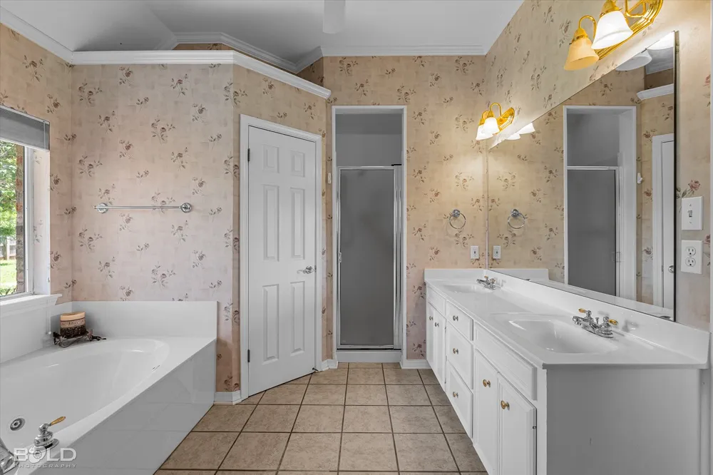 3301 Colonial Drive Bossier City, LA 71111