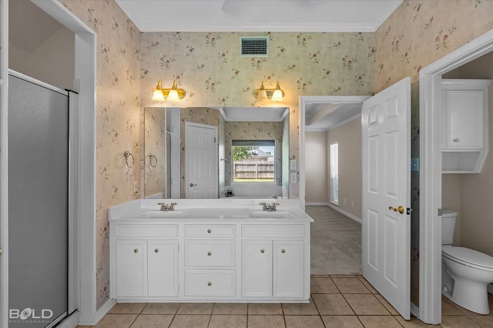 3301 Colonial Drive Bossier City, LA 71111
