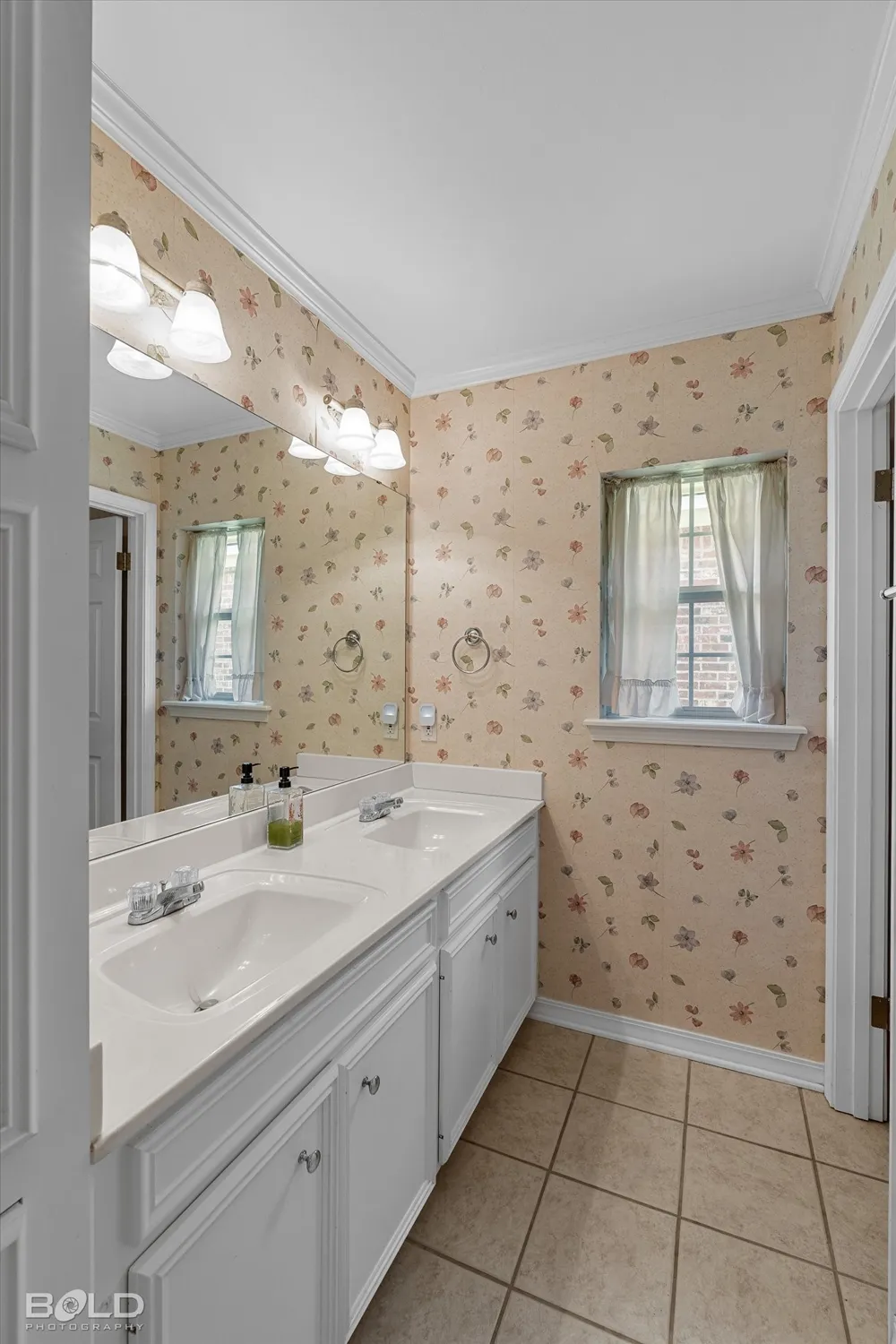 3301 Colonial Drive Bossier City, LA 71111