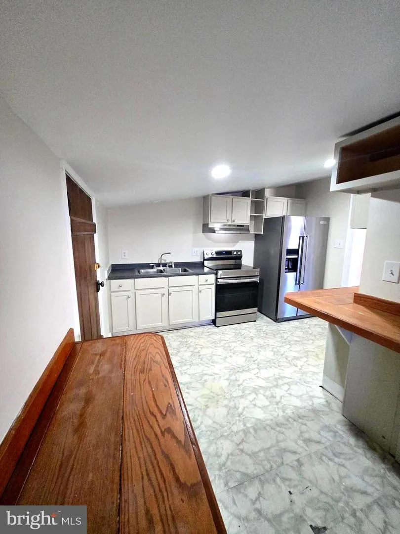 446 RAILROAD AVE Centreville, MD 21617