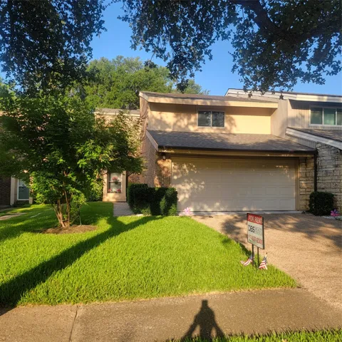 2908 Shady Lake Circle