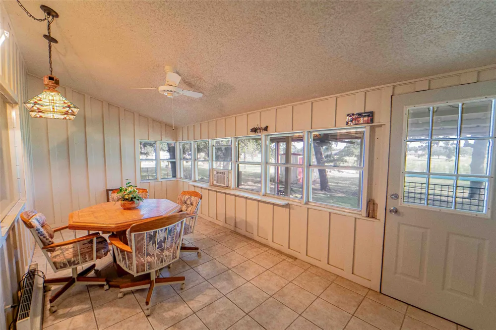 3113 2641 Breckenridge, TX 76424