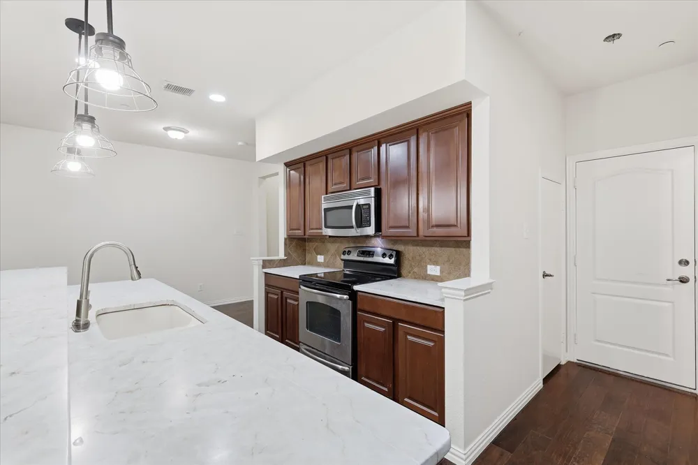 2649 Jacobson Drive Lewisville, TX 75067