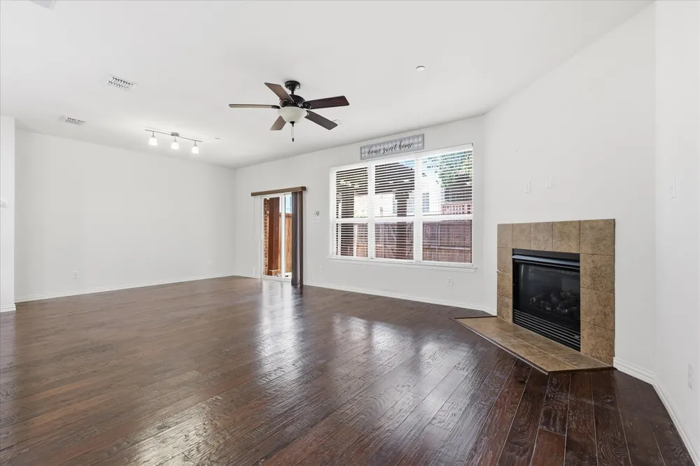 2649 Jacobson Drive Lewisville, TX 75067