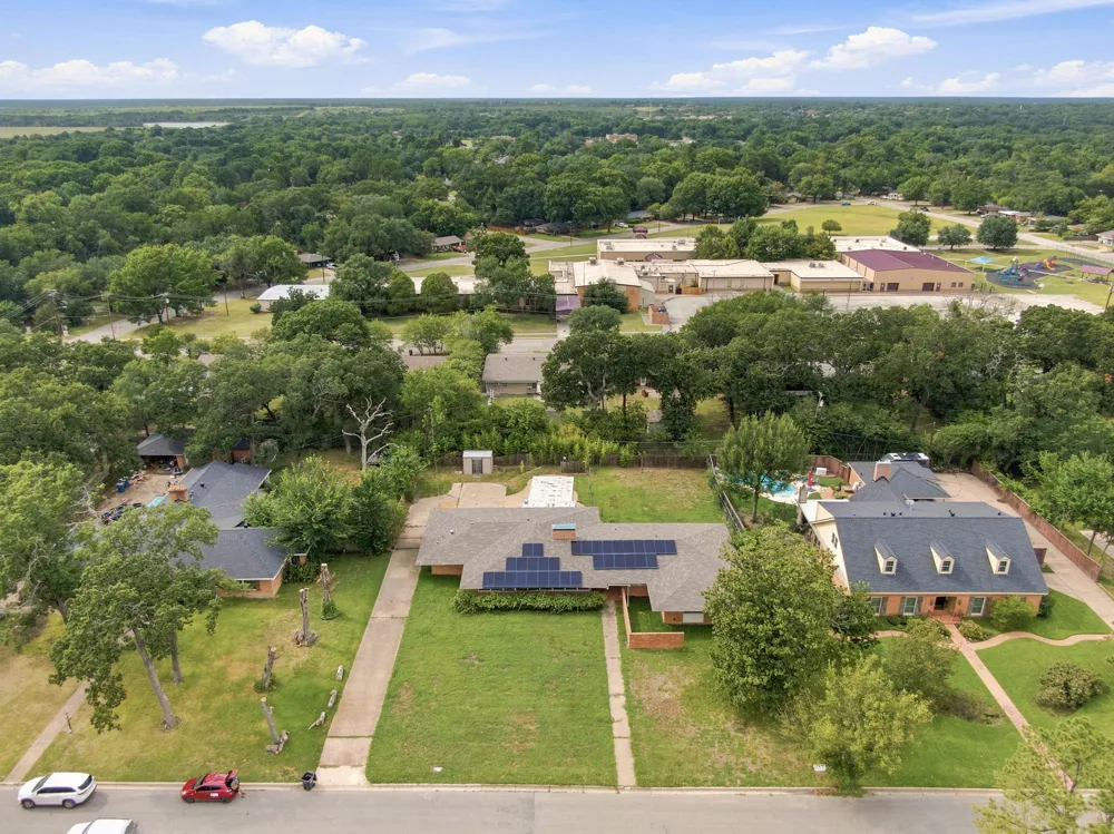 1444 Oaklawn Drive Corsicana, TX 75110